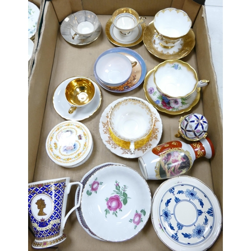 902 - Mixed collection of items to include Royal Albert, Limoges and similar floral gilt decorated cups & ... 