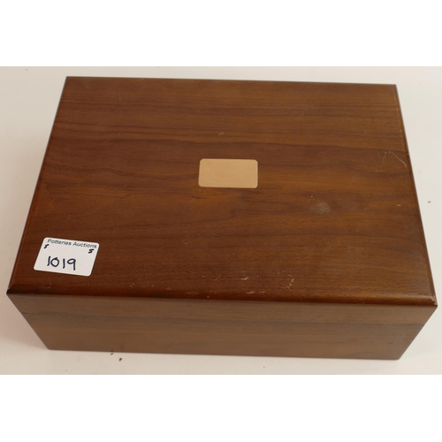 1019 - Decatur Walnet Cigar Humidor and contents length 28cm