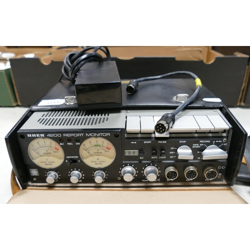 1236 - Uher 4200 Report Monitor Professional Tape recorder