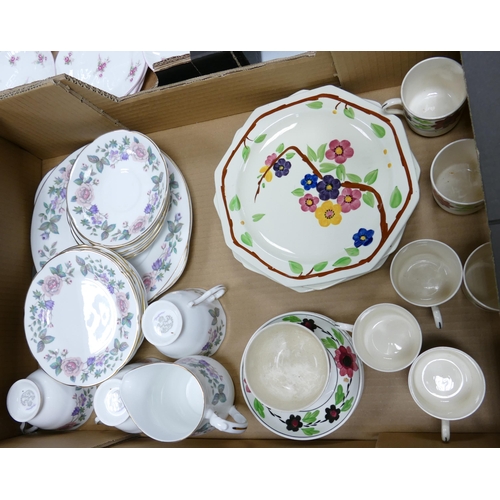 1248 - A mixed collection of items to include Royal Grafton Floral Tea ware & Hand Decorated Ridgways items