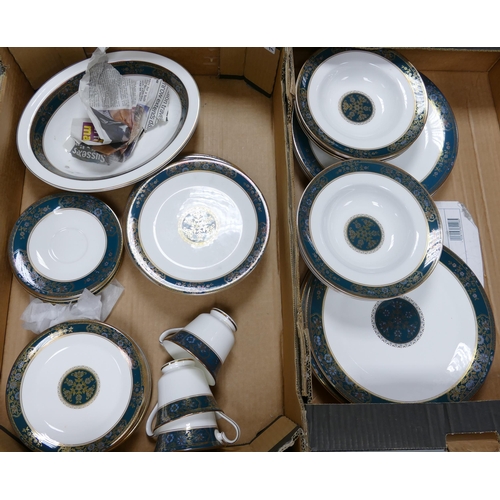 1249 - Royal Doulton Carlyle patterned tae & dinnerware, 43 pieces in 2 trays(2)