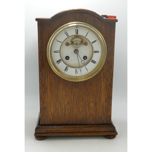 605 - Oak Cased Mantle Clock, height 33cm