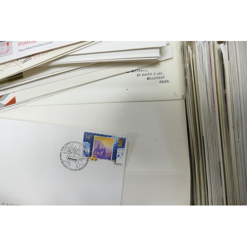 566 - Very large and interesting collection of first day covers numbering a good few hundred, may be towar... 