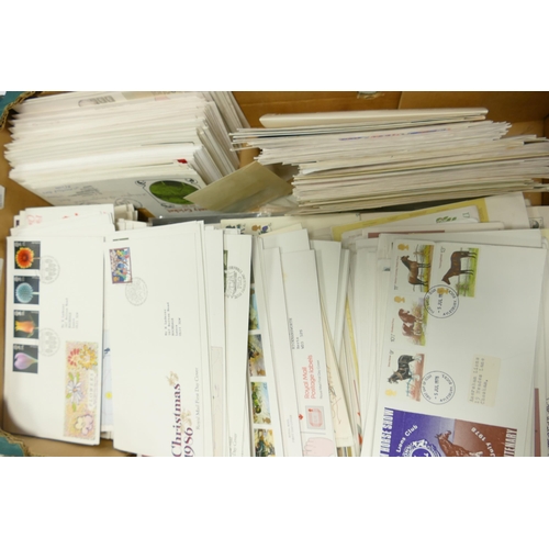 566 - Very large and interesting collection of first day covers numbering a good few hundred, may be towar... 