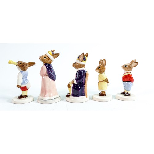 19 - Royal Doulton rare set of Bunnykins figures The Royal Family. Comprising King John DB91, Queen Sophi... 