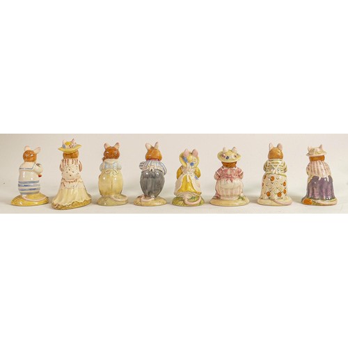 116 - A collection of Royal Doulton Brambly Hedge boxed figures to include - Mrs Saltapple, Primrose Woodm... 