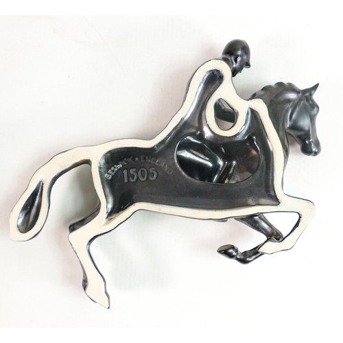 252 - Beswick satin black wall plaque as huntsman on jumping horse 1505.