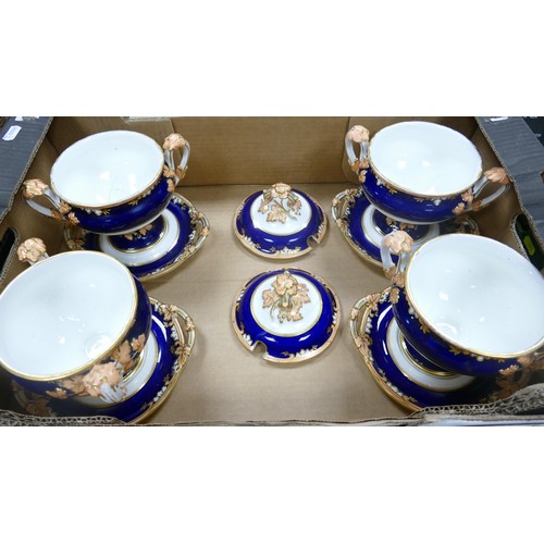 686 - A large impressive porcelain dinner service, Staffordshire mid 19th century.  A highly decorative di... 