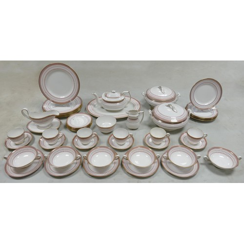 894 - A extensive Spode Kensington dinner & tea set marked 'Reproduction of Spode Pattern Period 1810' com... 