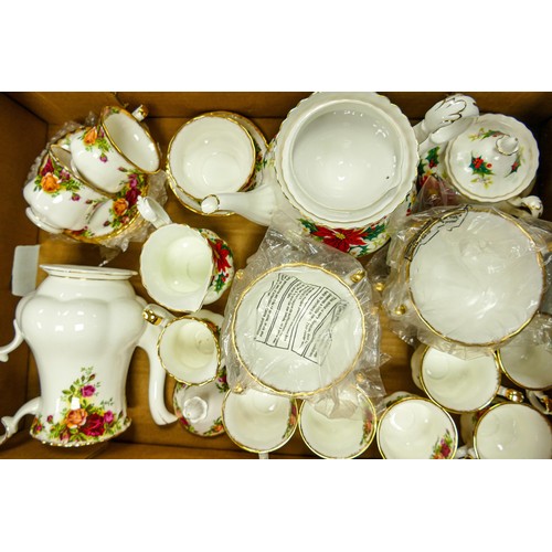 927 - A large collection of Royal Albert Old Country Roses & Poinsettia patterned tea & dinner ware includ... 