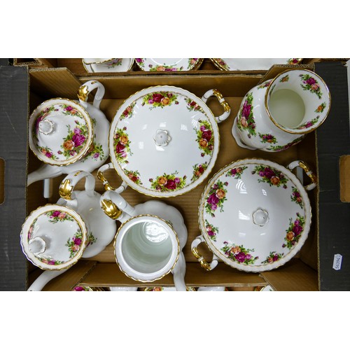 928 - A large collection of Royal Albert Old Country Roses tea, coffee and dinner ware - comprising tea an... 