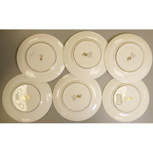 1046 - De Lamerie Fine Bone China heavily gilded Robert Adam patterned dinner plates, specially made high e... 