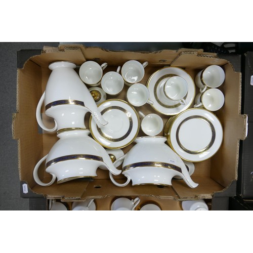 1055 - A large collection of Royal Doulton Harlow patterned tea, coffee & dinner ware to include - tea set,... 