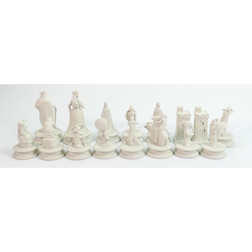 1514 - Modern Wedgwood Flaxman design white pieces, 16 items, height of King 10cm.