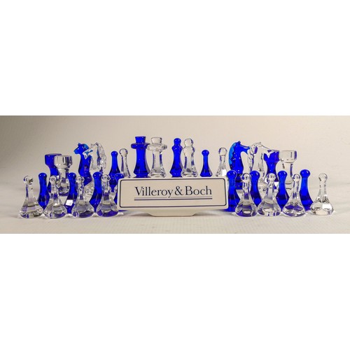 1553 - 20th century Villeroy and Boch crystal glass chess set, height of king 7.4cm.