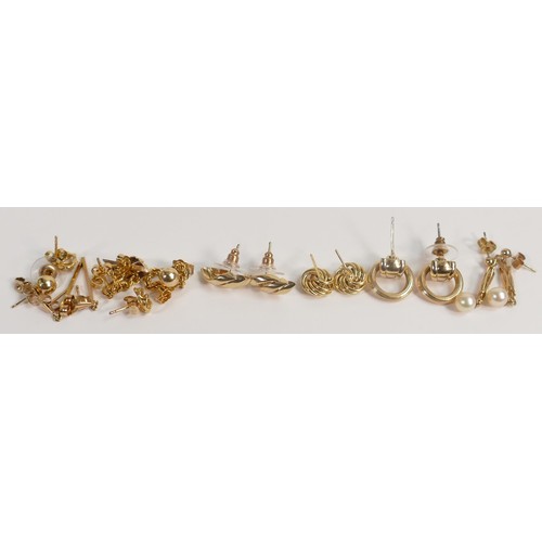 1961 - A collection of 9ct gold pairs of various earrings, including pearls, 8 pairs, 12.3g.