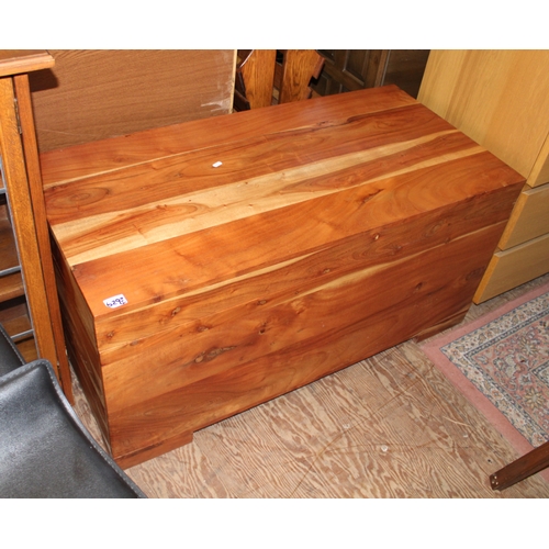 629 - Large cedar wood trunk/chest, 115cm W x 55cm D x 56cm H.