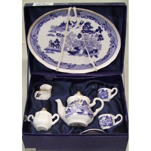 291 - Boxed Regal china miniature tea set