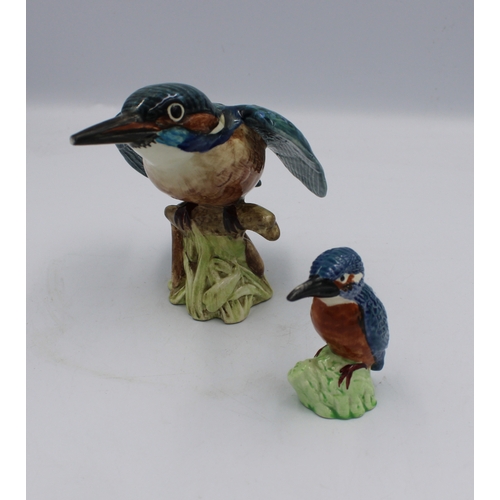 482 - Two Beswick Kingfisher's, larger example missing the tip of beak (2).