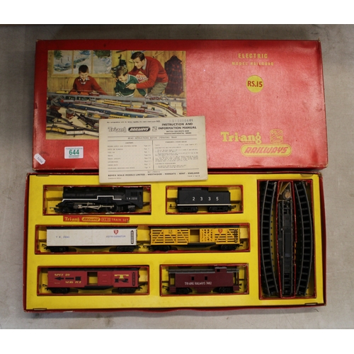 644 - Triang Railways RS.15 electric model railroad.