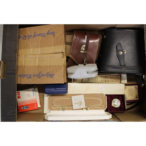 648 - A mixed collection of items to include Miranda cased binoculars, Agfa camera, costume pearls etc (1 ... 