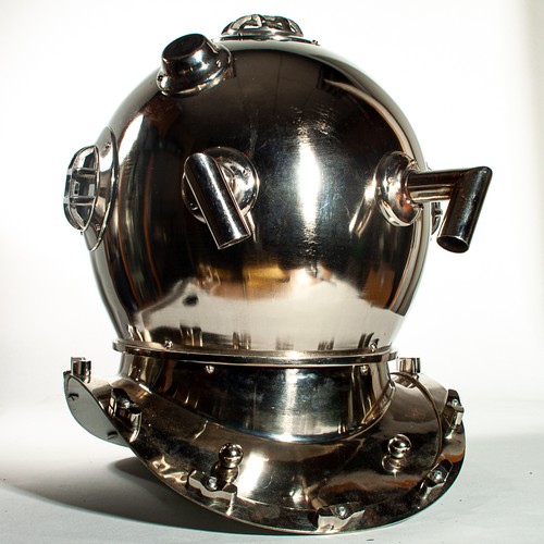 285A - Anchor Engineering Chrome Vintage Divers Helmet 40cm tall