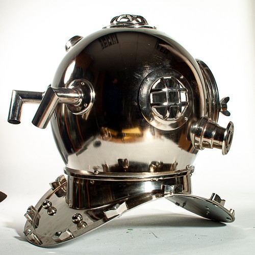 285A - Anchor Engineering Chrome Vintage Divers Helmet 40cm tall