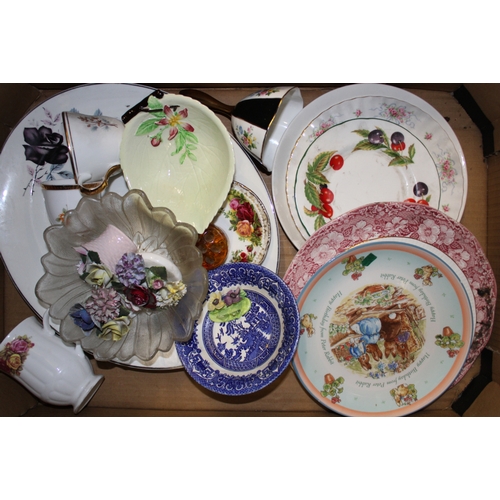 49 - A mixed collection of items to include decorative plates, vases cups etc (2 trays)