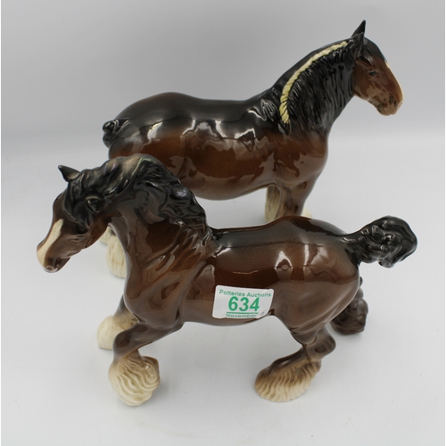 634 - Beswick 818 shire mare together with a cantering shire, both in brown gloss (2).