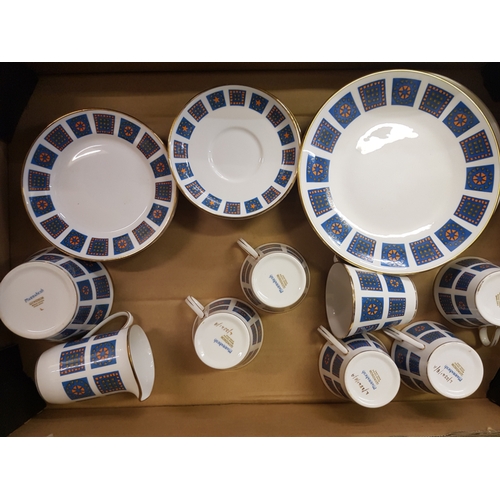 615 - A collection of Windsor 'Marrakesh' pattern coffee and dinner ware, 6 cups, 6 saucers, 5 side plates... 