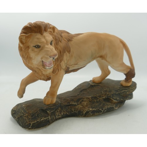 186 - Beswick Matt Lion on a Rock 2554a