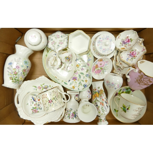 1207 - A mixed collection of items to include Aynsley Wedgwood , Royal Crown Derby & similar floral decorat... 