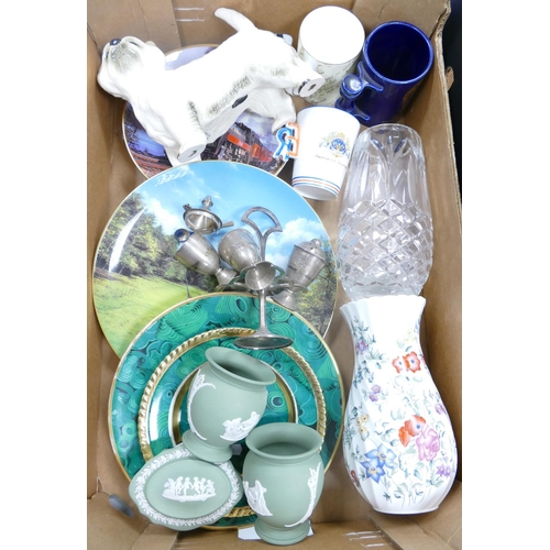 646 - A mixed collection of items to include Cooper Craft Pottery Scottie Dog, Wedgwood Sage Green coloure... 