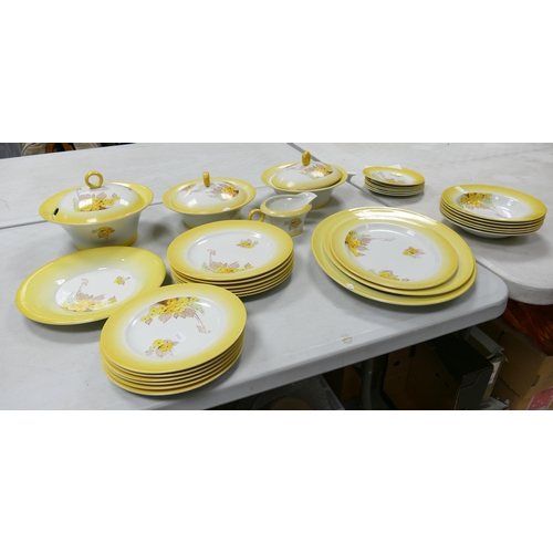 Shelley Yellow Phlox Patterned dinner ware to include, soup tureen, tureens, dinner plates rimmed bo
