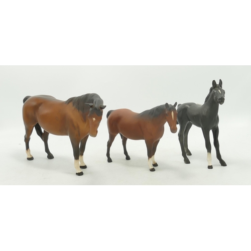 499 - Beswick Matt 1812 Mare, 1991 Mare & 836 Black Beauty Foal 2536(3)