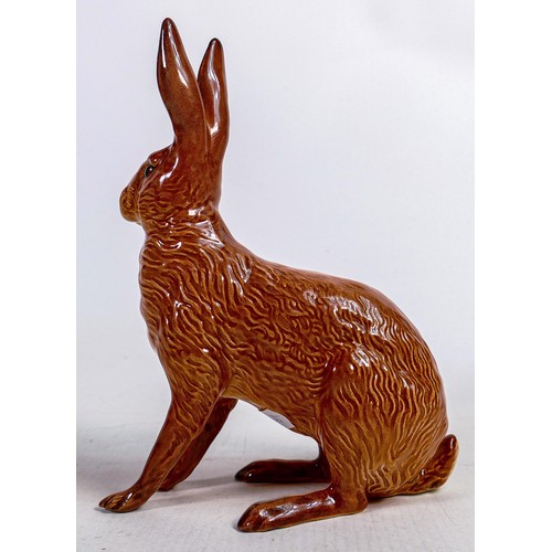 543 - Beswick model of a seated hare 1025