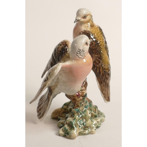 604 - Beswick pair of Doves 1022.