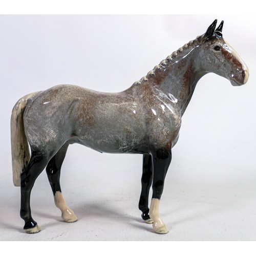 643 - Beswick Hunter horse in Strawberry Roan H260