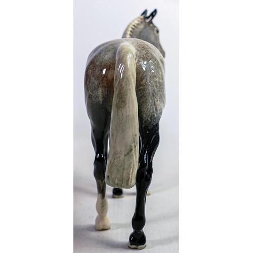 643 - Beswick Hunter horse in Strawberry Roan H260