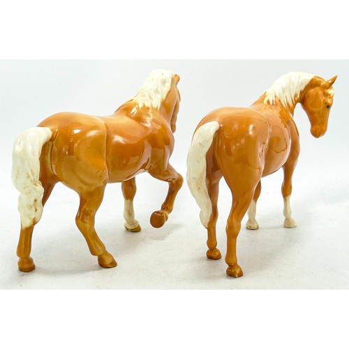 662 - Beswick Palomino Stocky Jogging mare 1090 & mare 1812. (2)