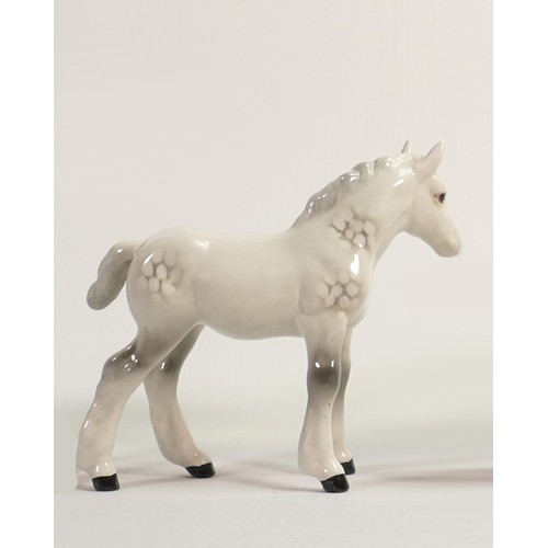 672 - Beswick Shire foal 1053.