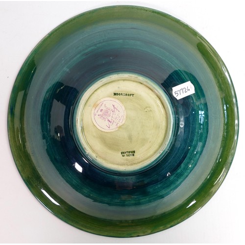 906 - Moorcroft Hibiscus on green bowl. Moorcroft potters to the late Queen Mary sticker to base. Diameter... 