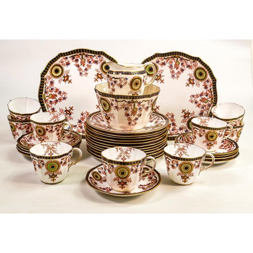 1040 - A collection of 19th century Royal Crown Derby 3984 patterned tea ware, 34 pieces