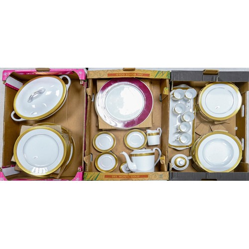 1042 - A large collection of Haviland Limoges Valencay & Bordeaux patterned dinner and coffee ware to inclu... 