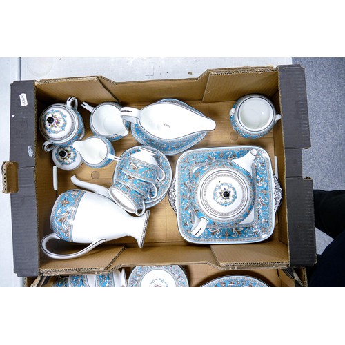 1044 - Wedgwood Turquoise Florentine tea and dinner set, Portland vase marks, comprising 12 cups and saucer... 