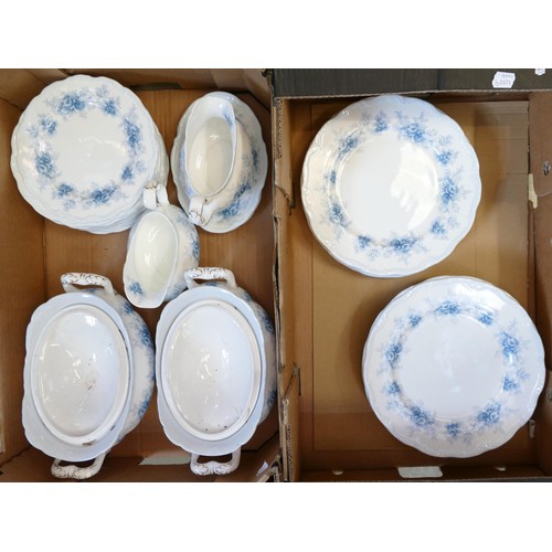 1069 - Royal Albert Tiffany tea & dinnerware to include lidded tureens, plates, cups, saucers, milk jugs, s... 