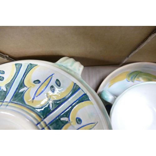 1070 - Royal Doulton Sir Frank Brangwyn R.A. R.W.S. R.B.A. dinnerware D5033 to include lidded tureens, 2 ha... 