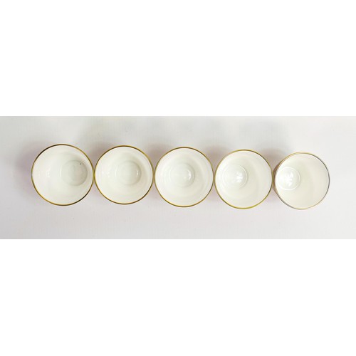 1105 - De Lamerie Fine Bone China heavily gilded tea bowls, specially made high end quality items, made in ... 