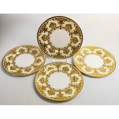 1174 - De Lamerie Fine Bone China Ivory Elegance patterned dinner plates, specially made high end quality i... 