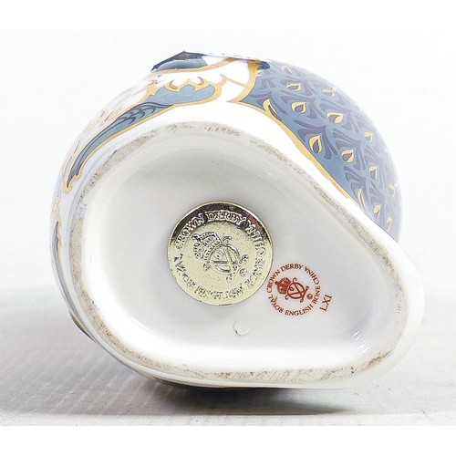 1245 - Royal Crown Derby Penguin & chick Paperweight, gold stopper.